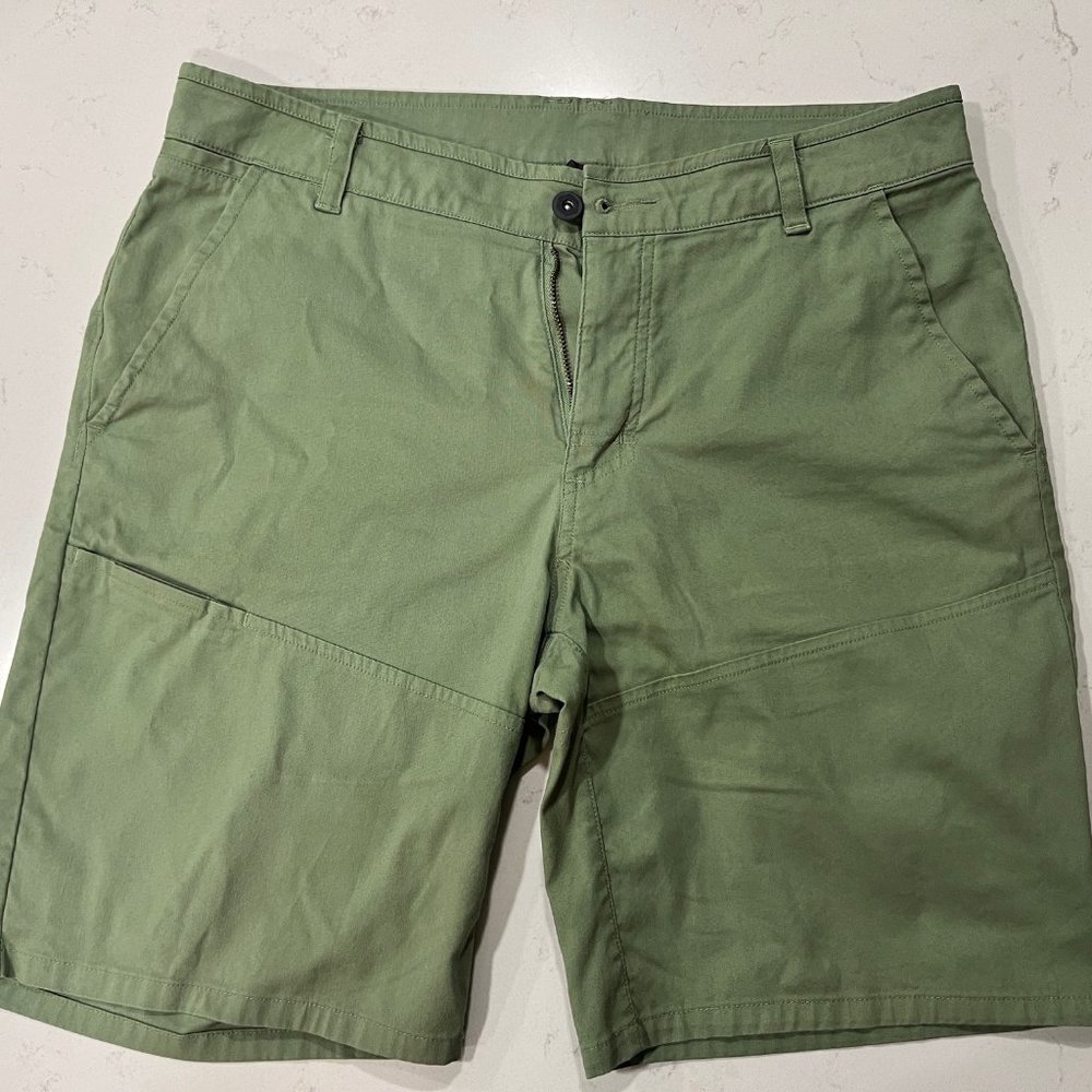 Mountain Hardware Shorts